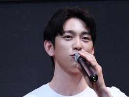 朴珍荣在韩国建国大学电影艺术学部求学，收获颇丰