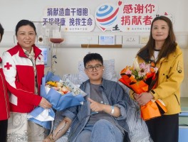 大学教师献血：传递生命希望，树立奉献榜样，背后准备超用心