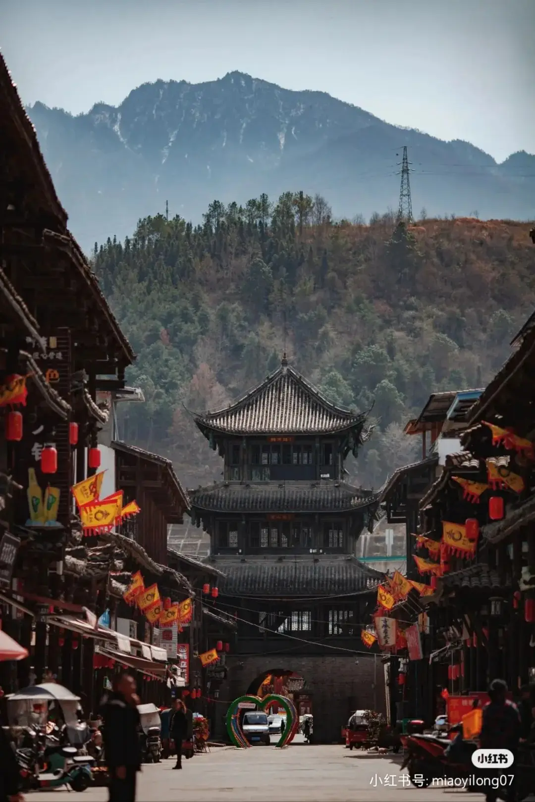 _均温21℃！成都高铁直达的山水奇绝小城，最美村落塞外古城，地道风味吃到撑！_均温21℃！成都高铁直达的山水奇绝小城，最美村落塞外古城，地道风味吃到撑！